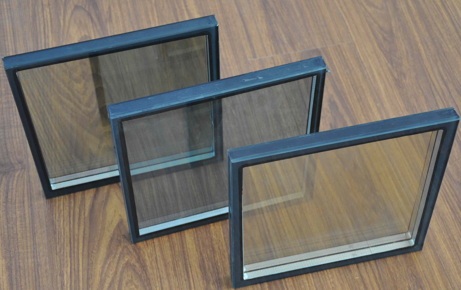 鋼化玻璃門窗有哪些種類 鋼化玻璃門窗有哪些種類